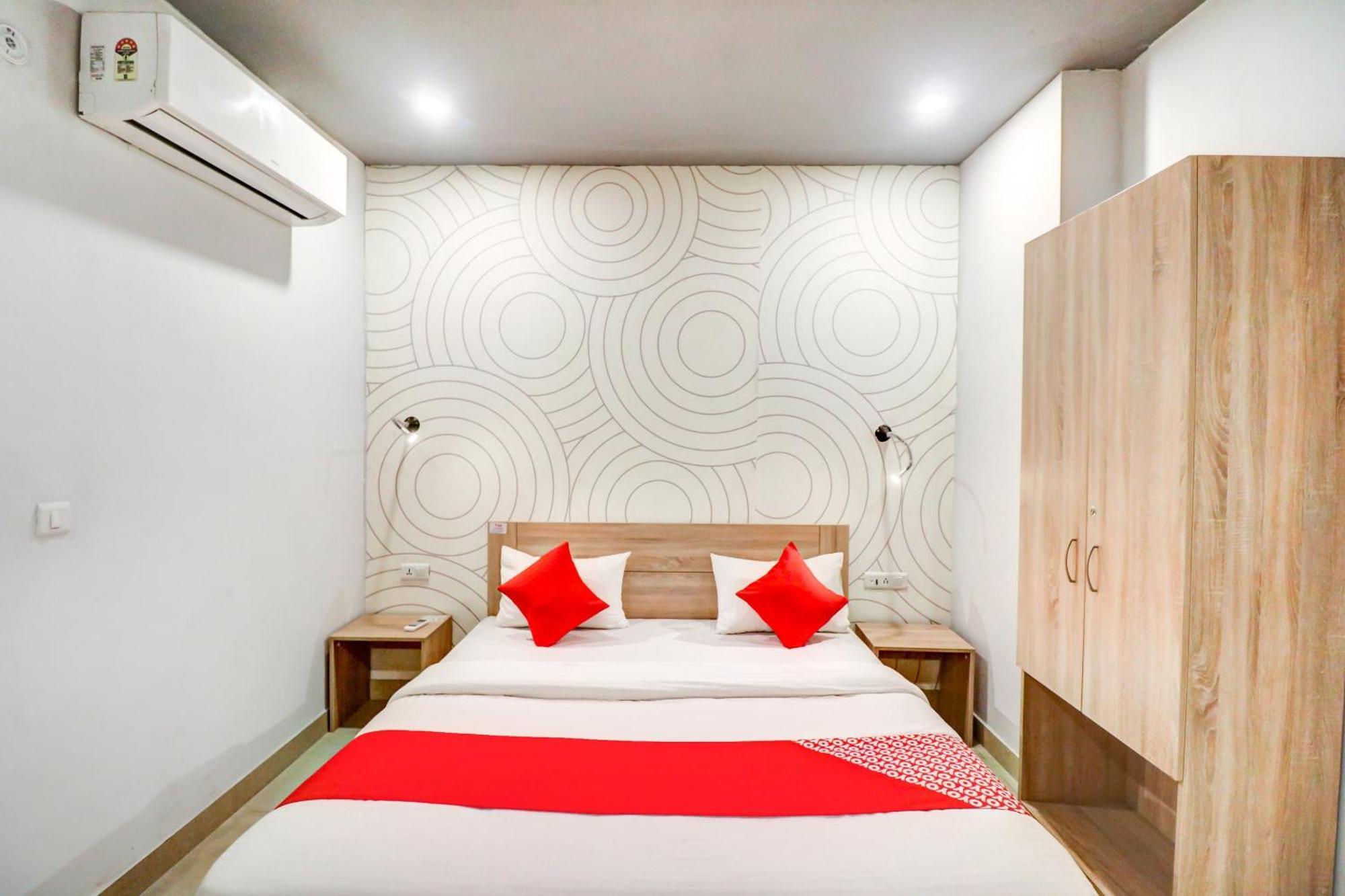 Hotel O Jps Grand Hotel 新德里 外观 照片