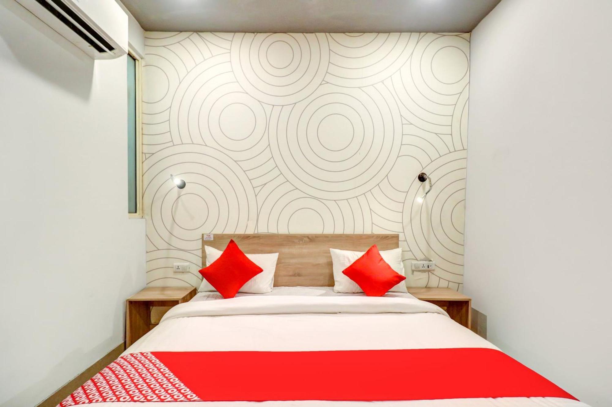 Hotel O Jps Grand Hotel 新德里 外观 照片
