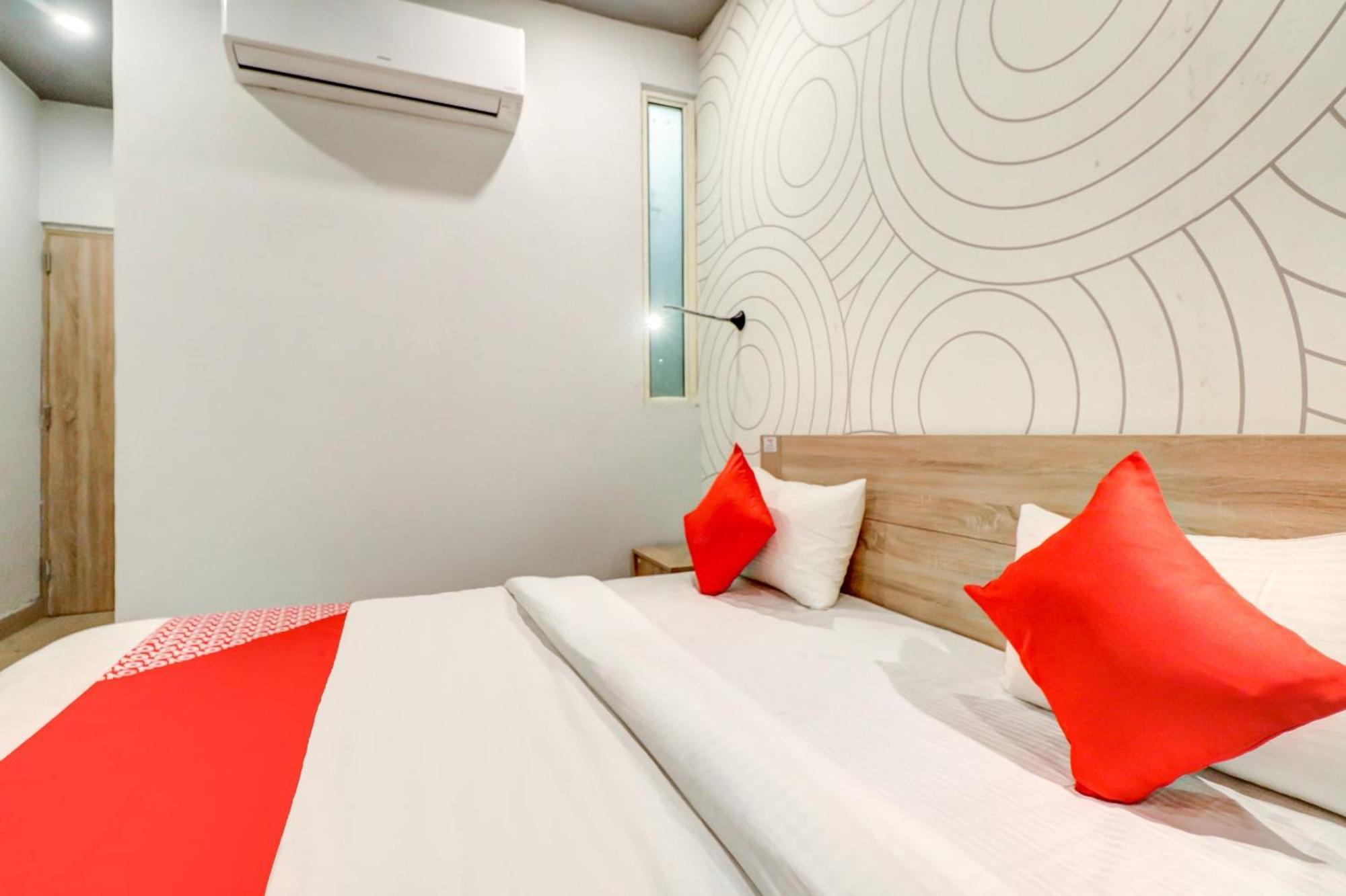 Hotel O Jps Grand Hotel 新德里 外观 照片
