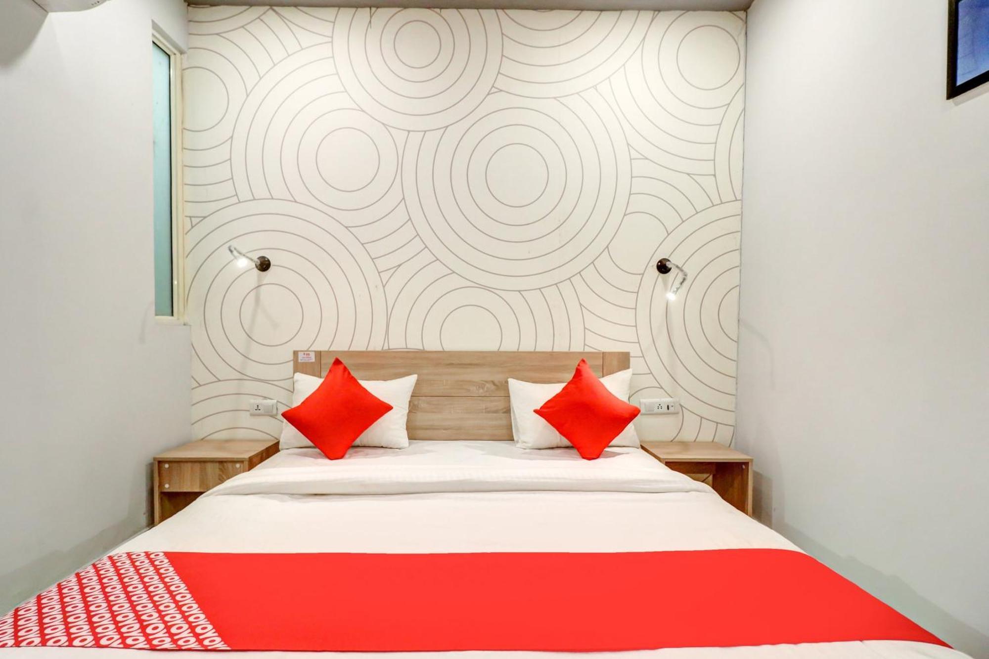 Hotel O Jps Grand Hotel 新德里 外观 照片