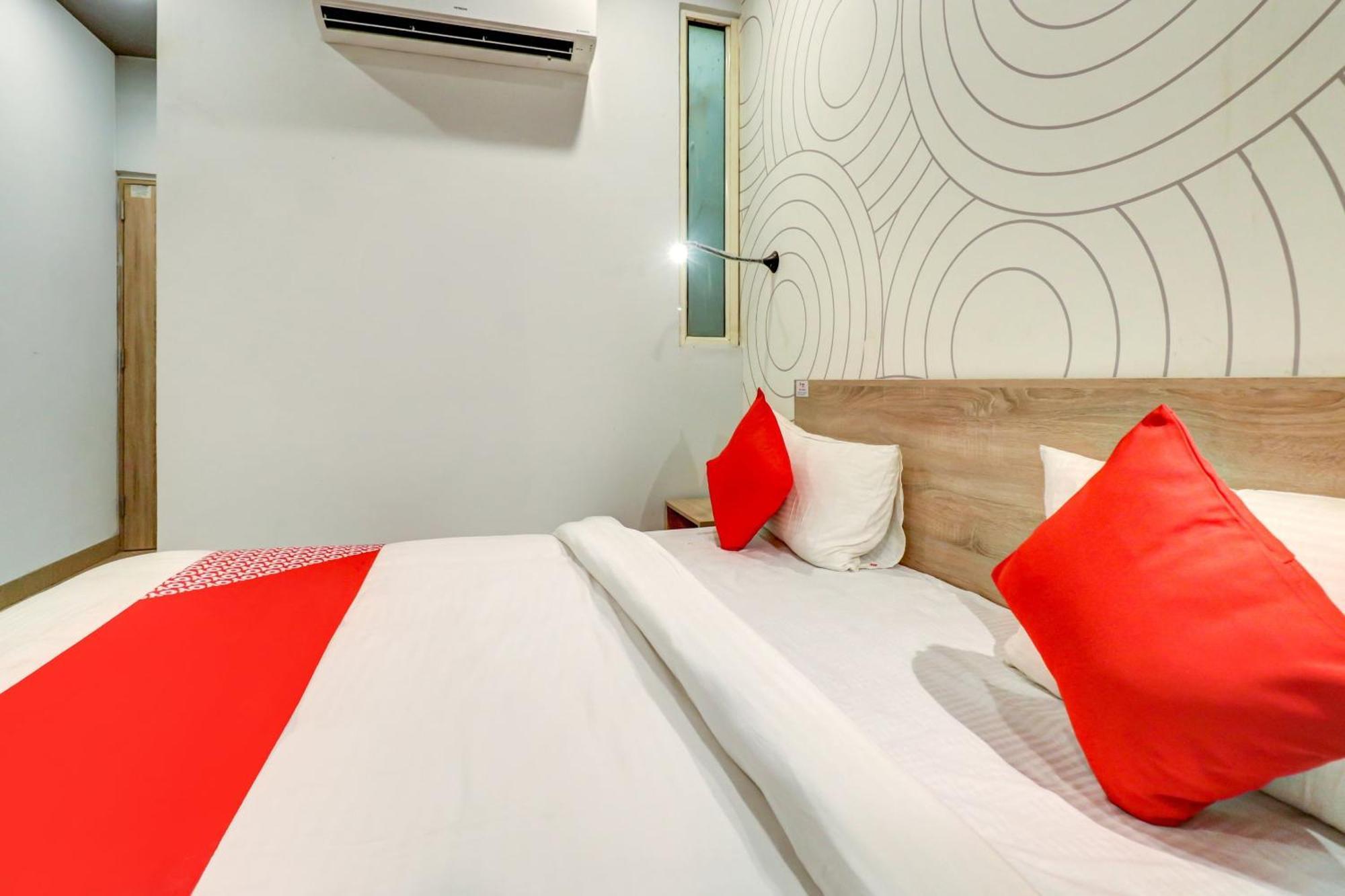 Hotel O Jps Grand Hotel 新德里 外观 照片